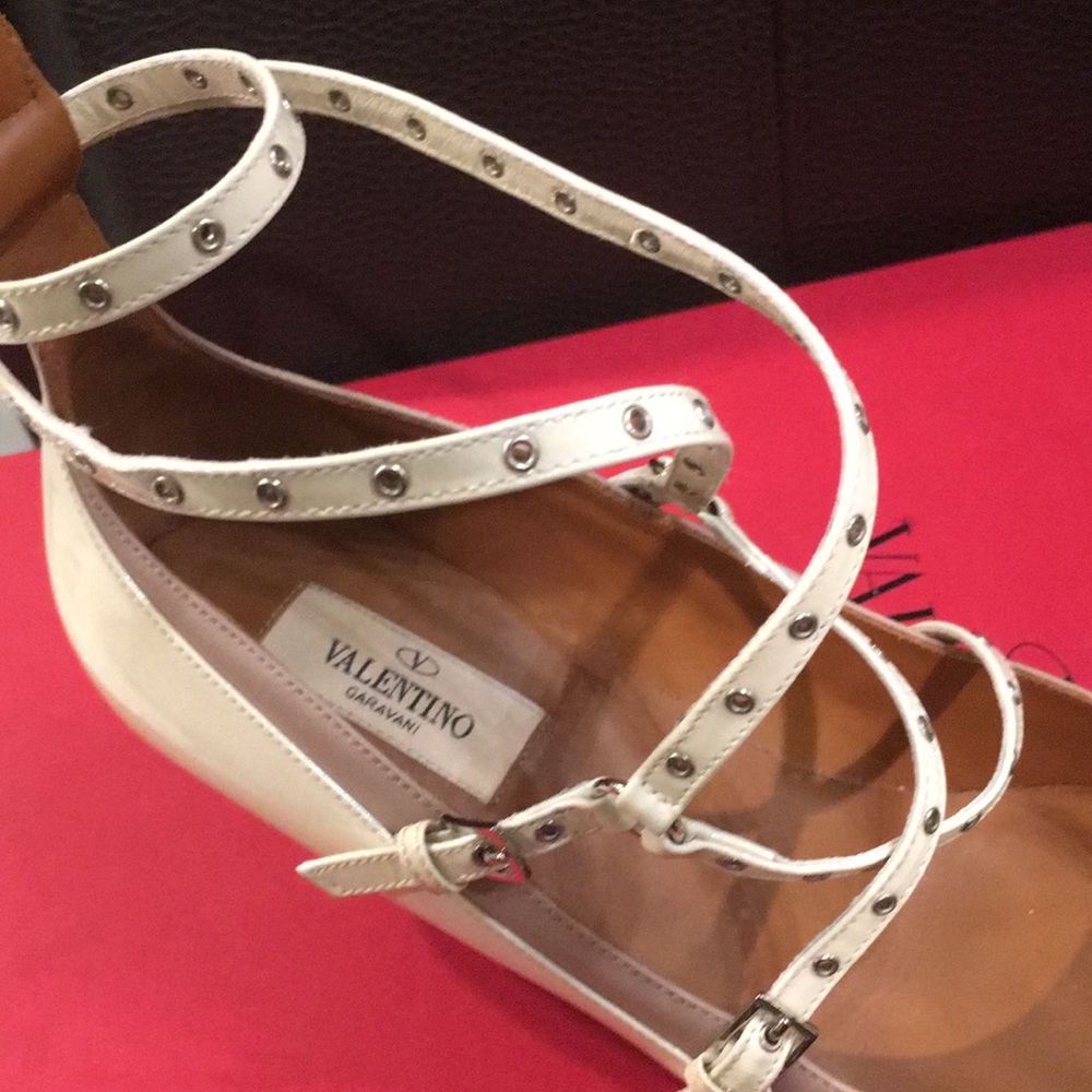 Valentino Garavani shoes 37.5 with box, EUC - Picture 2 of 8